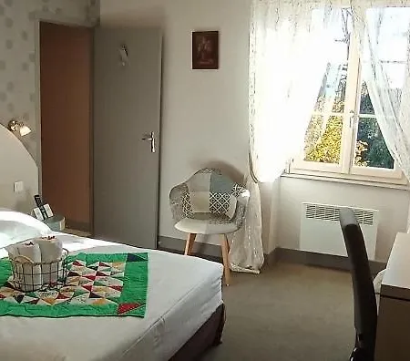 ホテル Logis Restaurant La Vieille Auberge, Art And Gallery
