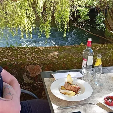 Logis Restaurant Bistronomique La Vieille Auberge, Souillac