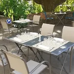Logis Restaurant Bistronomique La Vieille Auberge, Szálloda Souillac