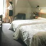 Hotel Logis Hotel Restaurant Bistronomique La Vieille Auberge, 3*