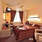 Szálloda Logis Restaurant Bistronomique La Vieille Auberge, 3*