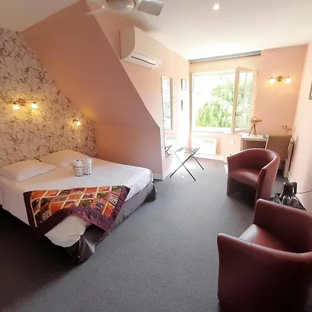Hotel Logis Restaurant Bistronomique La Vieille Auberge, Souillac