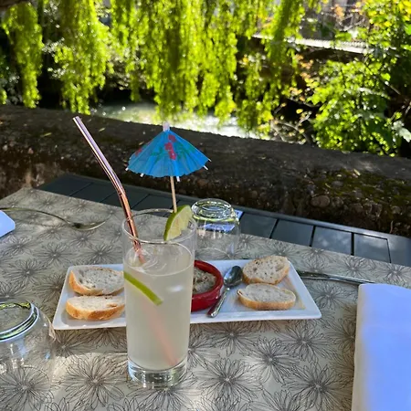 Hotel Logis Restaurant Bistronomique La Vieille Auberge, Souillac