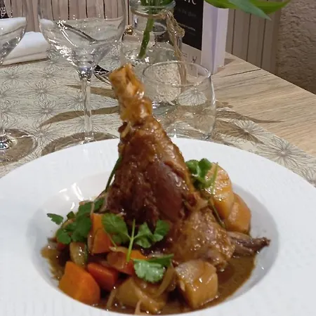 Logis Restaurant La Vieille Auberge, Art And Gallery فندق سويلاك