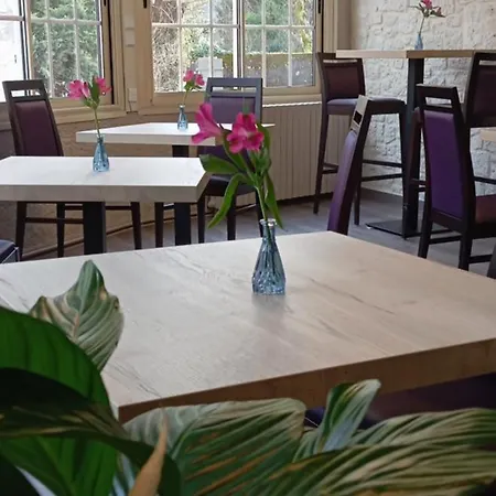Hotel Logis Restaurant Bistronomique La Vieille Auberge, Souillac