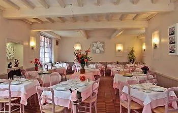 فندق Logis Restaurant La Vieille Auberge, Art And Gallery