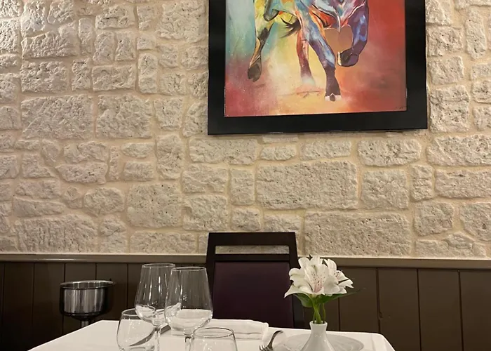 Logis Restaurant La Vieille Auberge, Art And Gallery 3* Souillac
